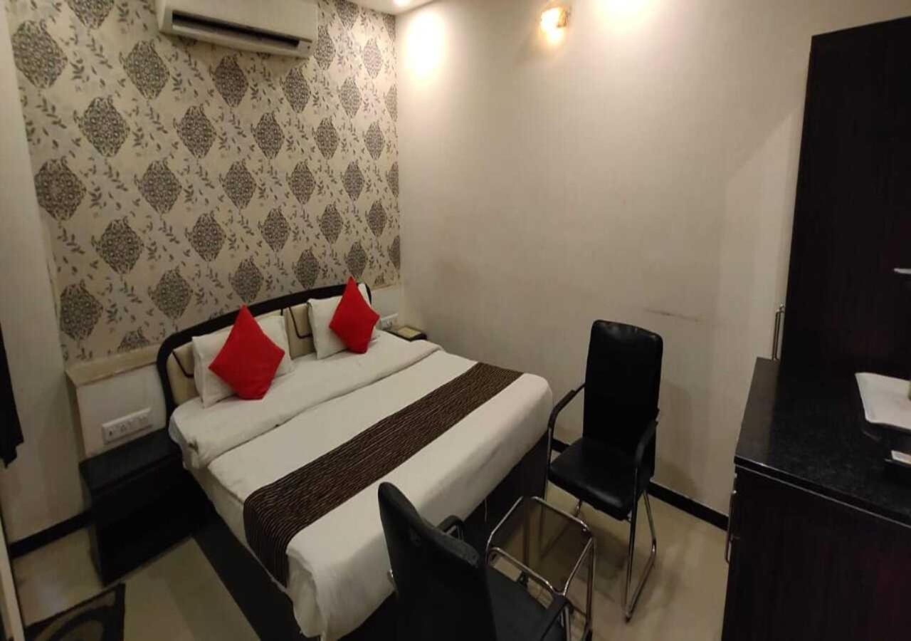Hotel Swagatam Inn Rajkot Bagian luar foto